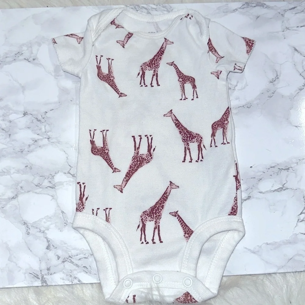 Carters Giraffe Print baby One Piece size 0-3 months